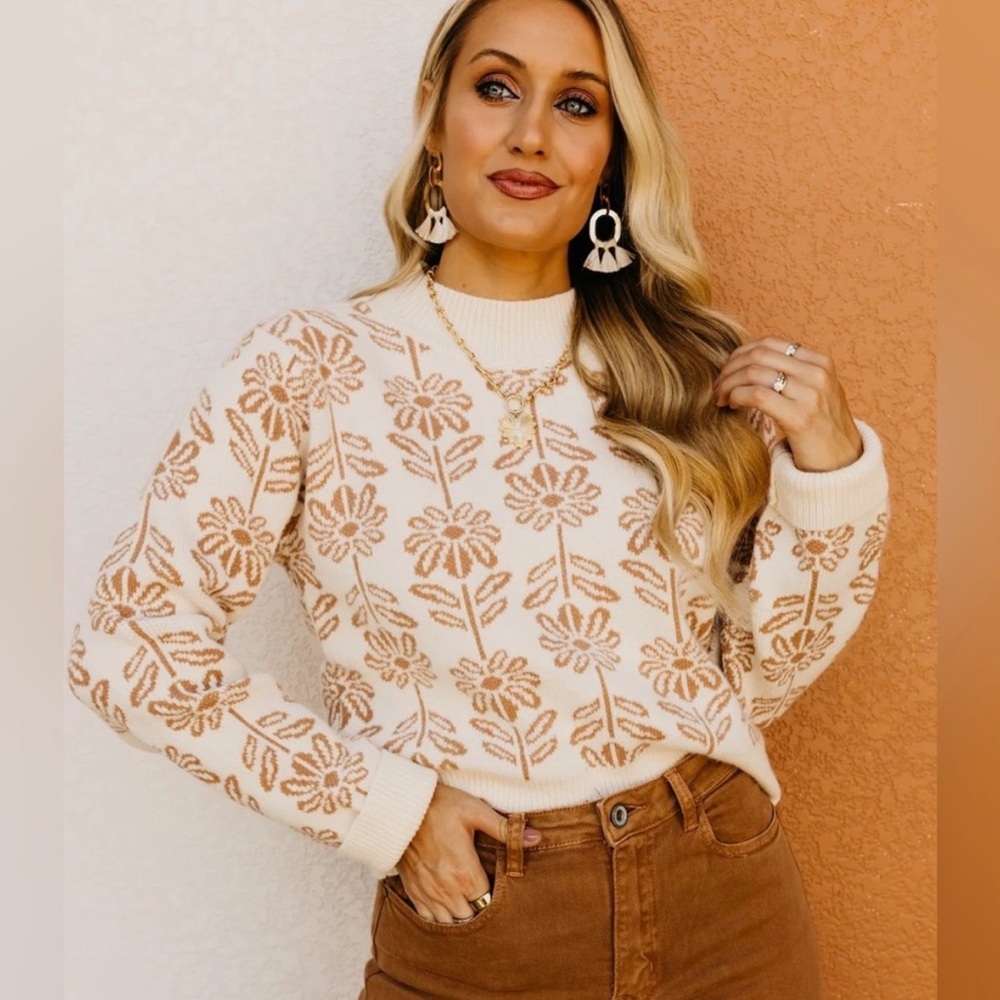 Roolee cream sweater size small